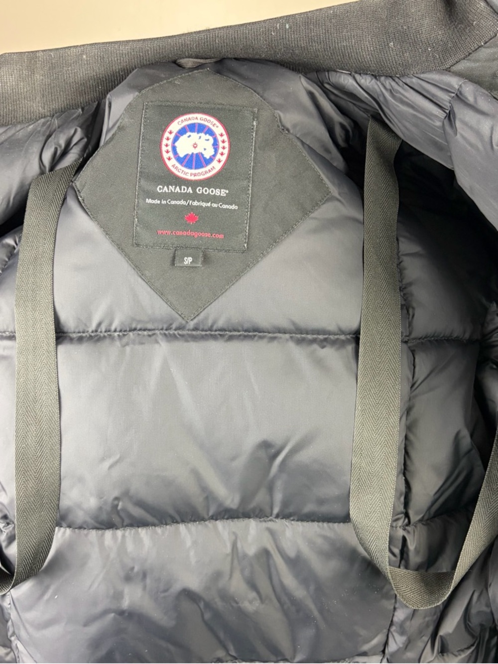 Canada Goose Women's S Black Hooded Long Parka Flawed and heavy used - Picture 9 of 16